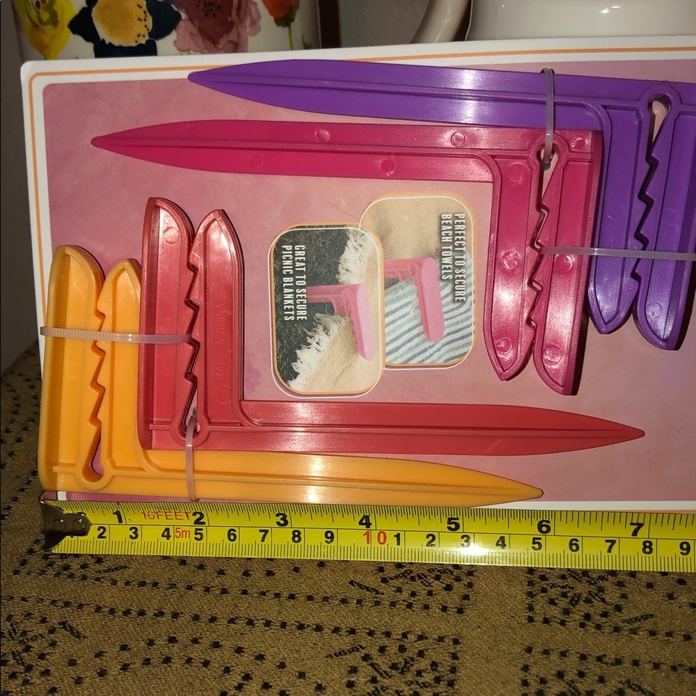 ROAM Classic Beach Stakes — Purple, Pink, Yellow, Orange (4-Pack) - Picture 7 of 8